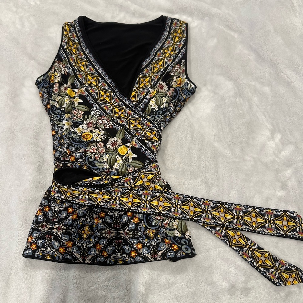 WHBM Black and Yellow Floral Reversible Wrap Top XS